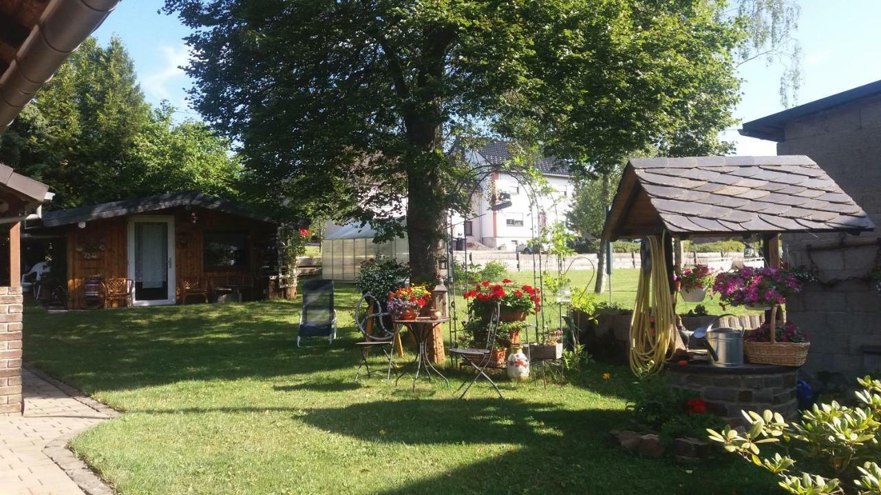Ferienwohnung Virginija Ditscheid Extérieur photo