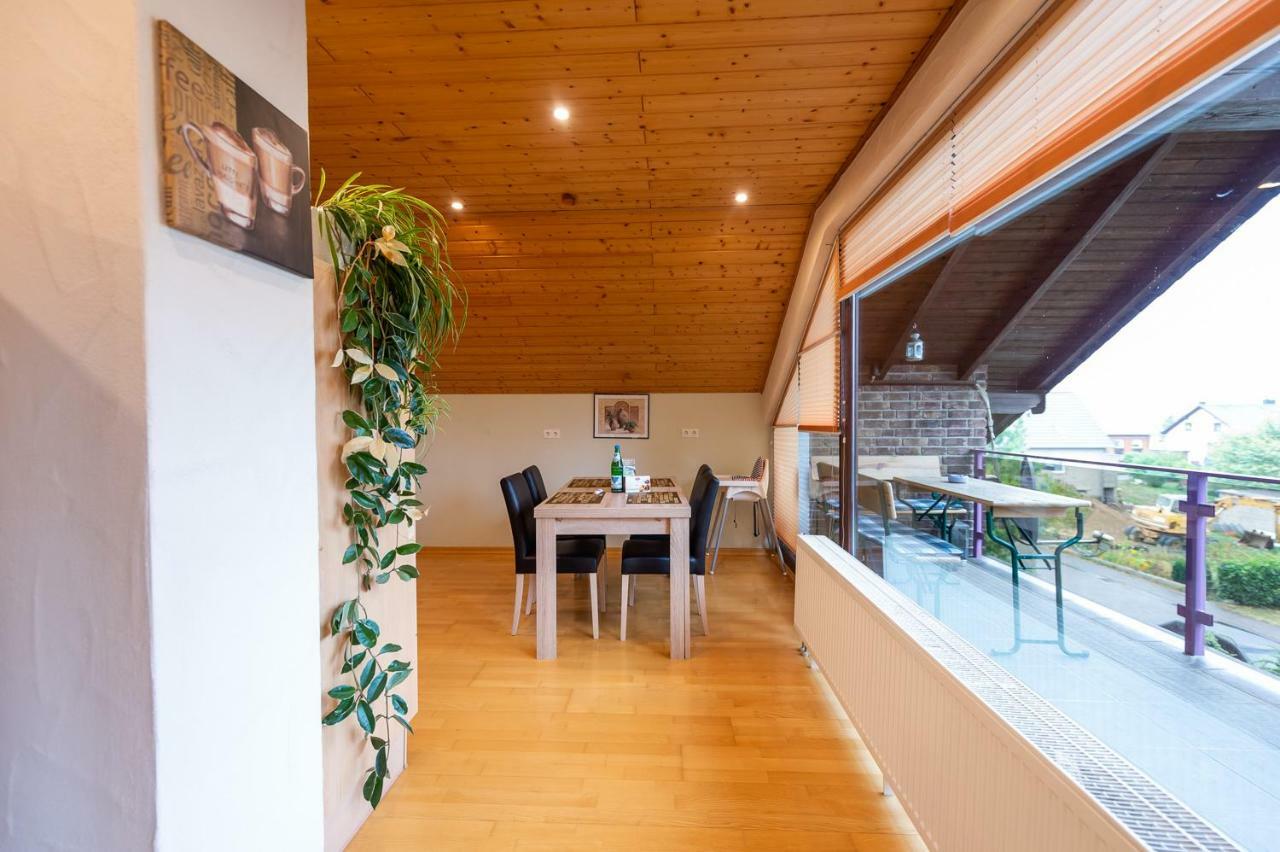 Ferienwohnung Virginija Ditscheid Extérieur photo